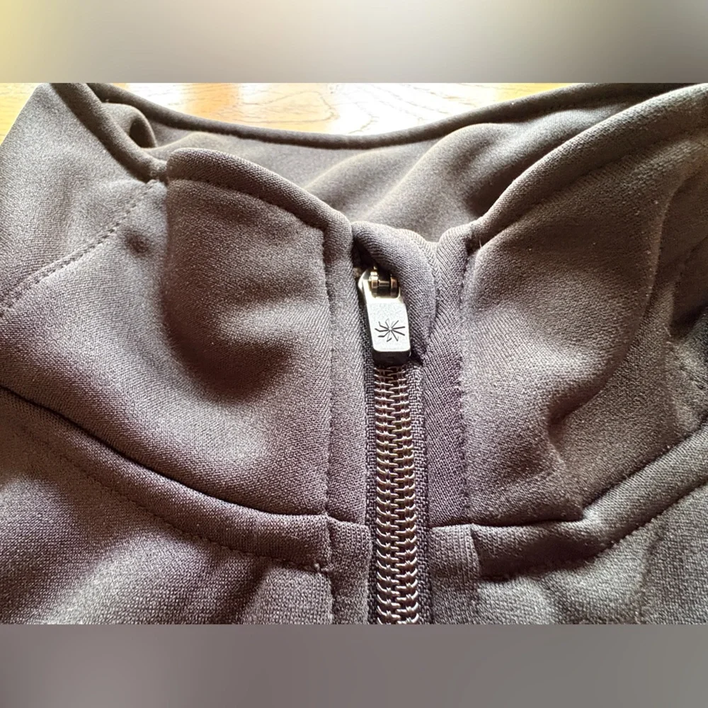 Athleta Black vest- women’s XL - Picture 8 of 15